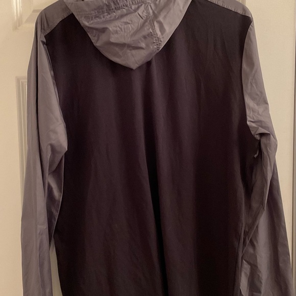 Under Armour Sports Style 1/2 Zip Jacket - NWT - Size Large - Picture 9 of 11